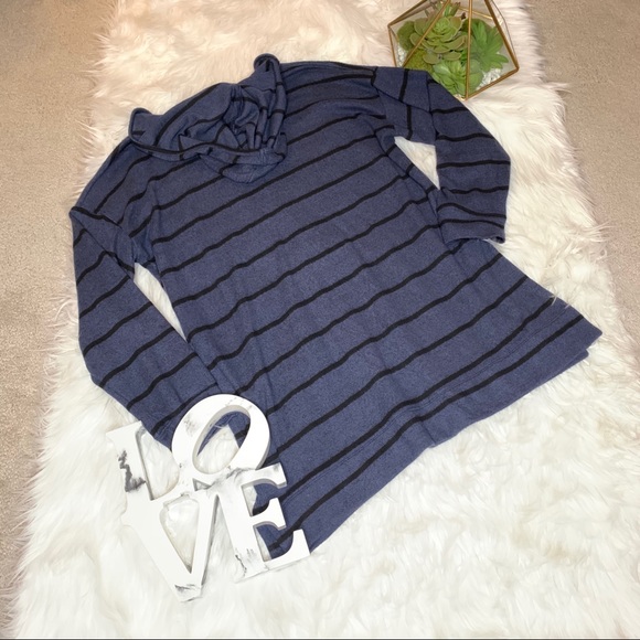 SOFT SURROUNDINGS HOODIE - Picture 4 of 4